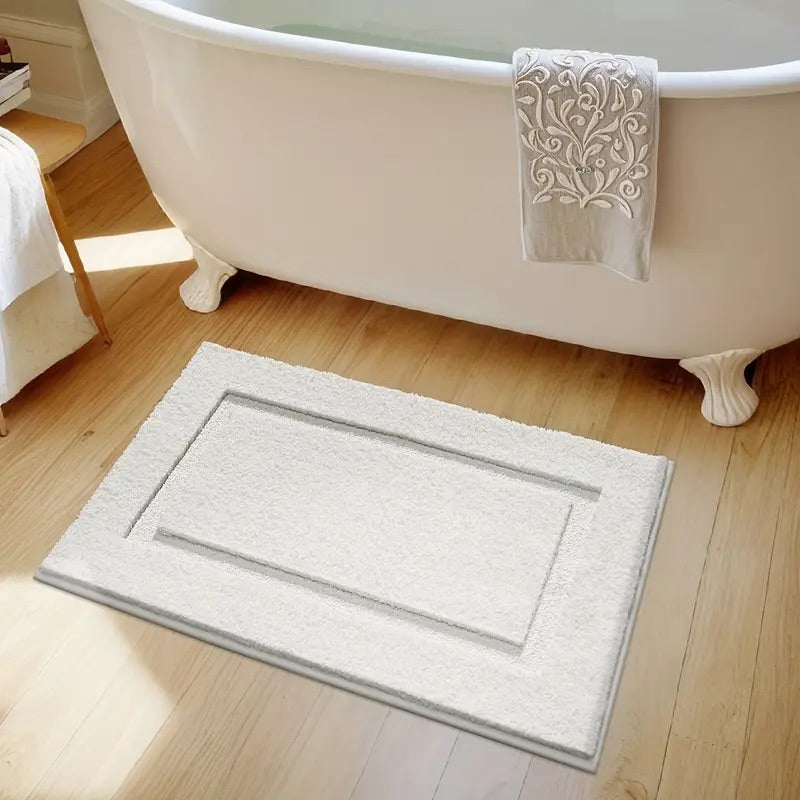 Timeless Comfort Classic Border Bath Mat – Absorbent, Non-Slip, Elegant