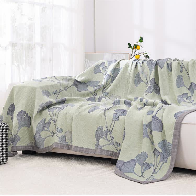 LeafLuxe Reversible Cotton Gauze Quilt – Soft, Eco-Friendly Comfort