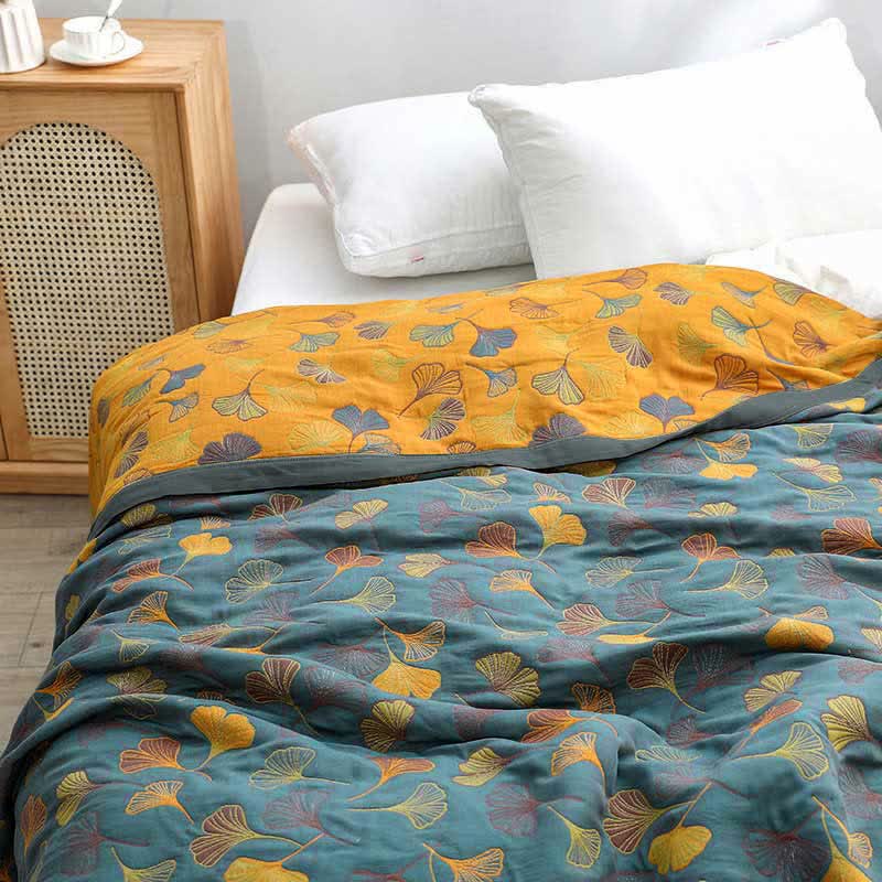 GinkgoLuxe Reversible Cotton Quilt – Elegant Eco-Friendly Comfort