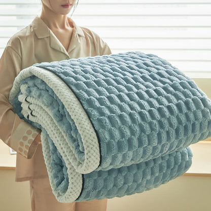 CoralSoft Reversible Fleece Throw – Cozy, Luxurious Comfort for Any Space