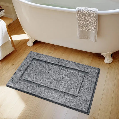 Timeless Comfort Classic Border Bath Mat – Absorbent, Non-Slip, Elegant