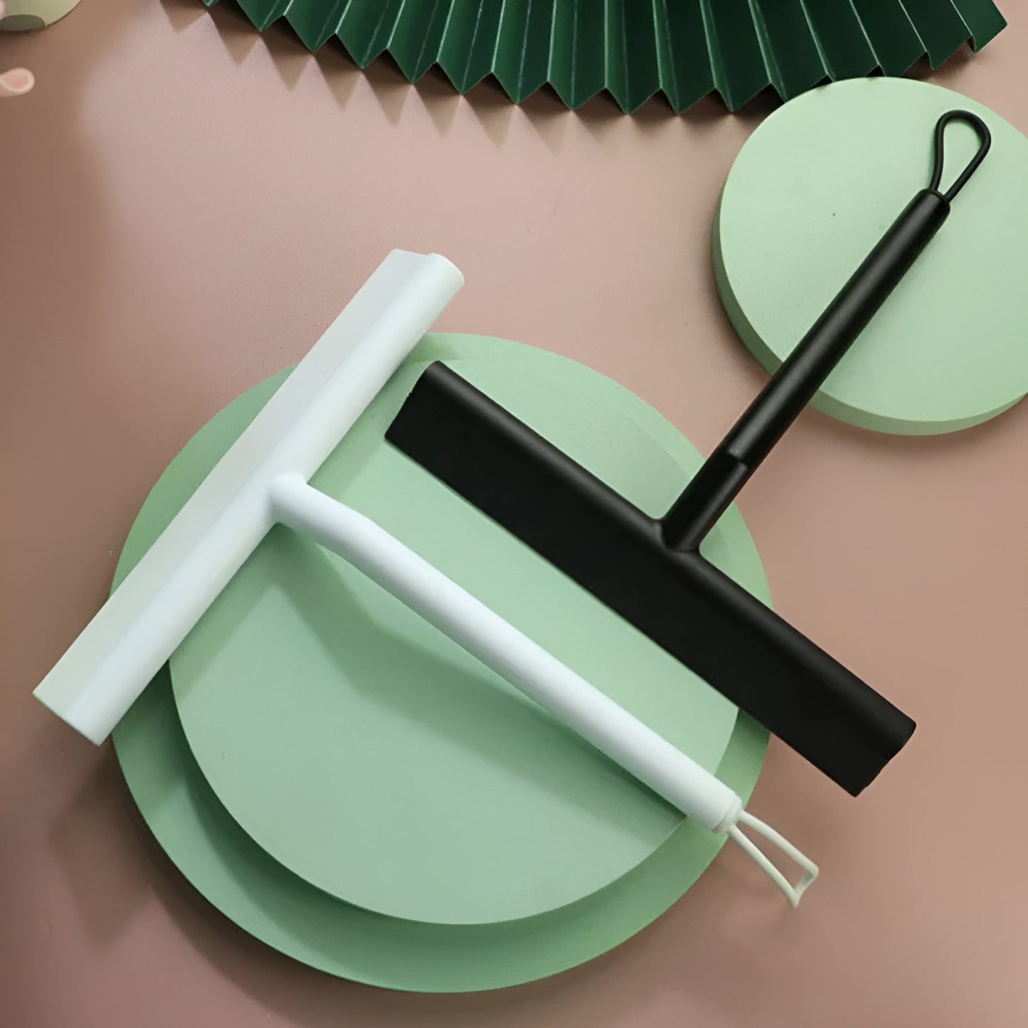 ClearView Silicone Squeegee – Ergonomic Tool for Spotless Glass & Tiles