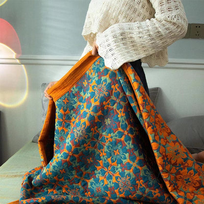 AuroraSix Reversible Cotton Quilt – Soft, Eco-Friendly Comfort for Your Bedroom