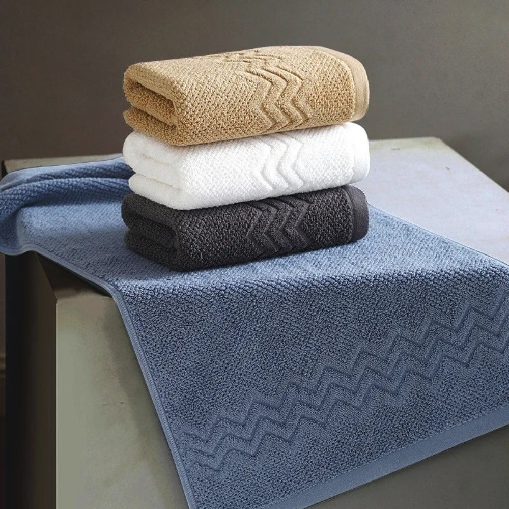 CloudSoft Premium Cotton Bath Towel for Luxurious Comfort