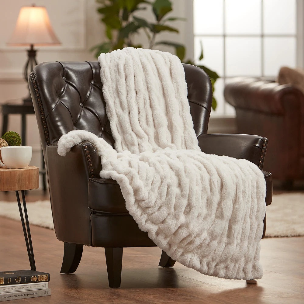 Velura Luxe Faux Fur Blanket for Year-Round Comfort and Style